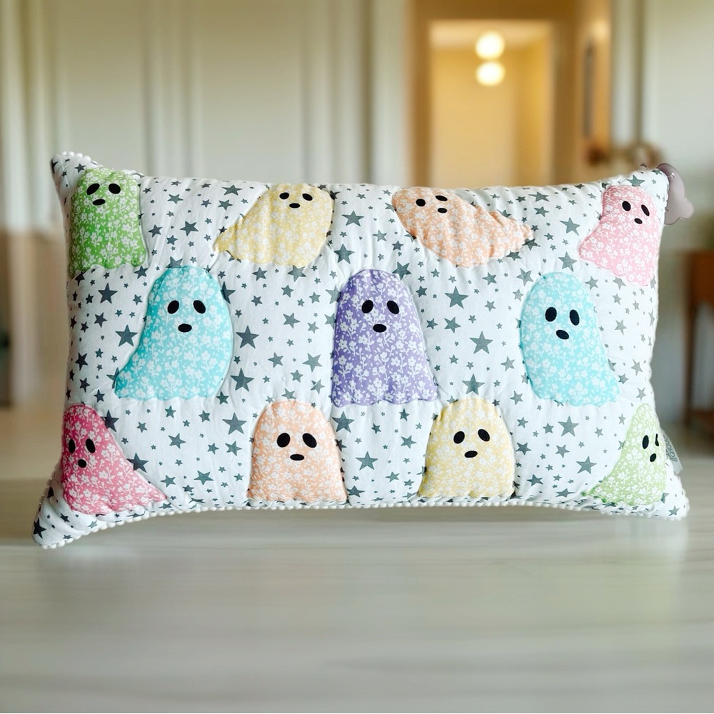 NWT Goblin & Ghoul Pastel Quilted Ghost Pom  Pom Trim Halloween Pillow
